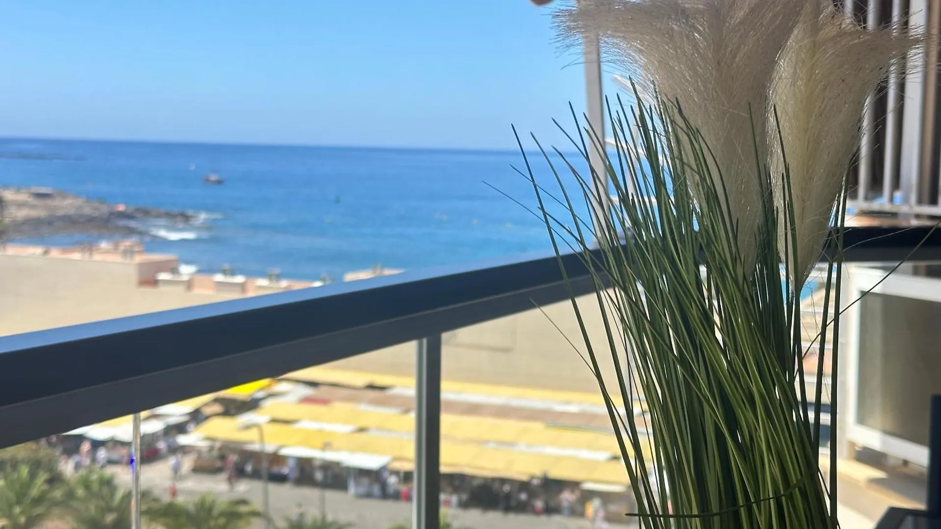 Boutique Penthouse Sea View location